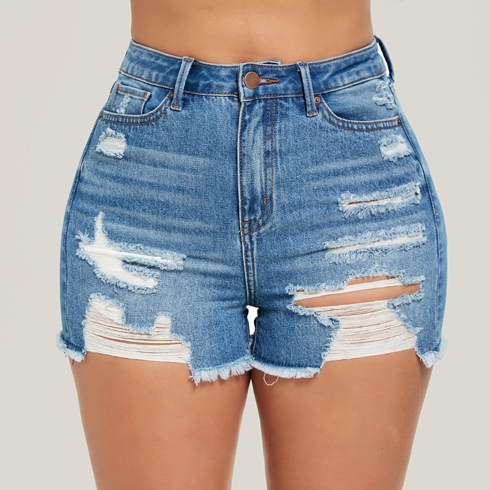 Curvy Distressed Frayed Denim Shorts